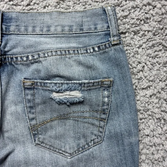 Decree Jeans Womens 3 Boyfriend Low Rise Light Wash Distressed Holes Casual - Picture 6 of 7